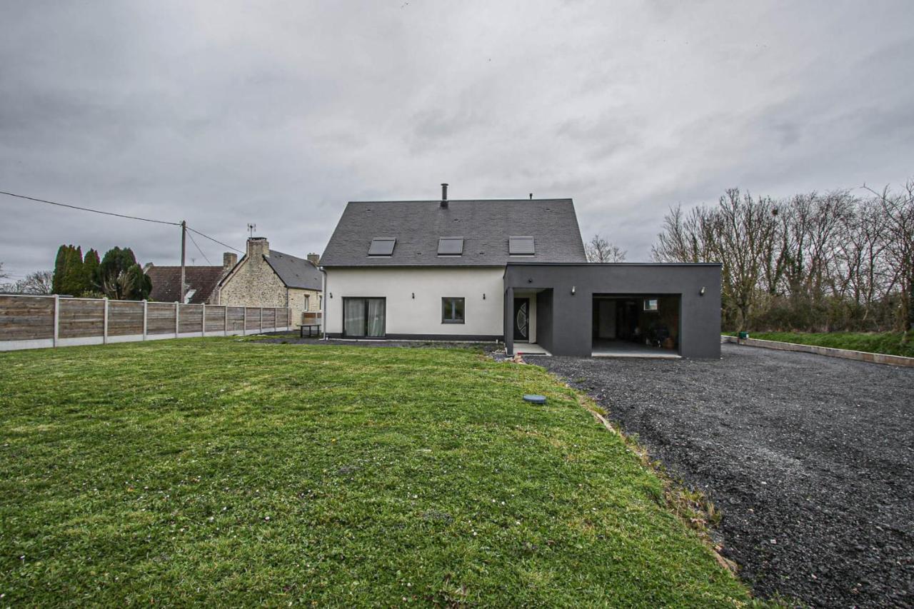 Kokana Modern Holiday Home Englesqueville-la-Percee Bagian luar foto